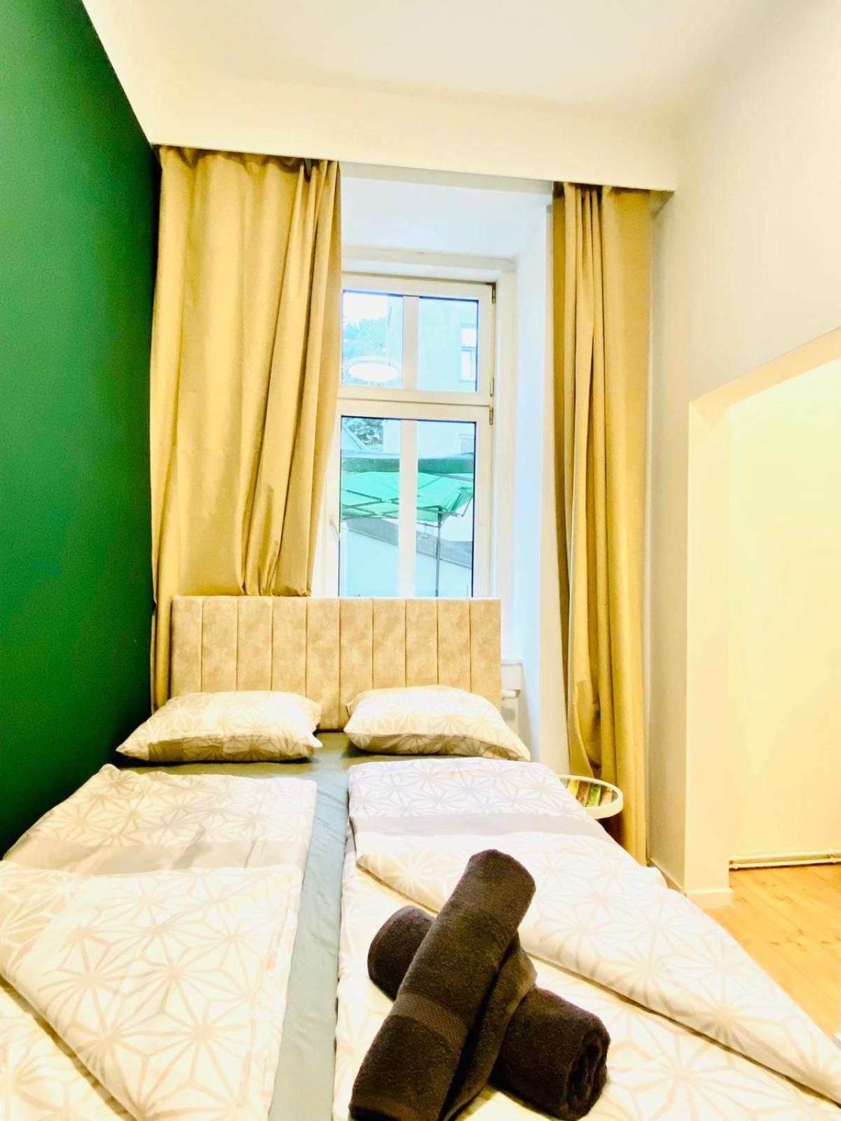 8 Fully Equipped Studio Shared Apt W Terrace Margareten Вена Экстерьер фото
