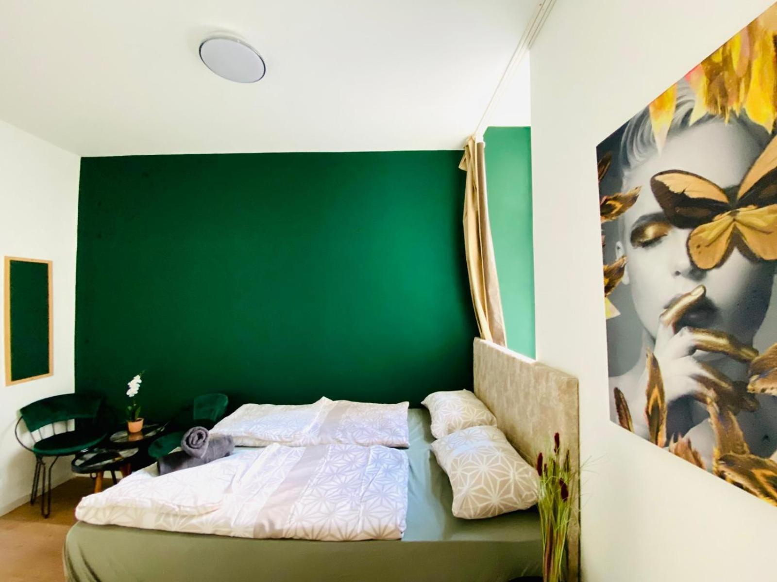 8 Fully Equipped Studio Shared Apt W Terrace Margareten Вена Экстерьер фото