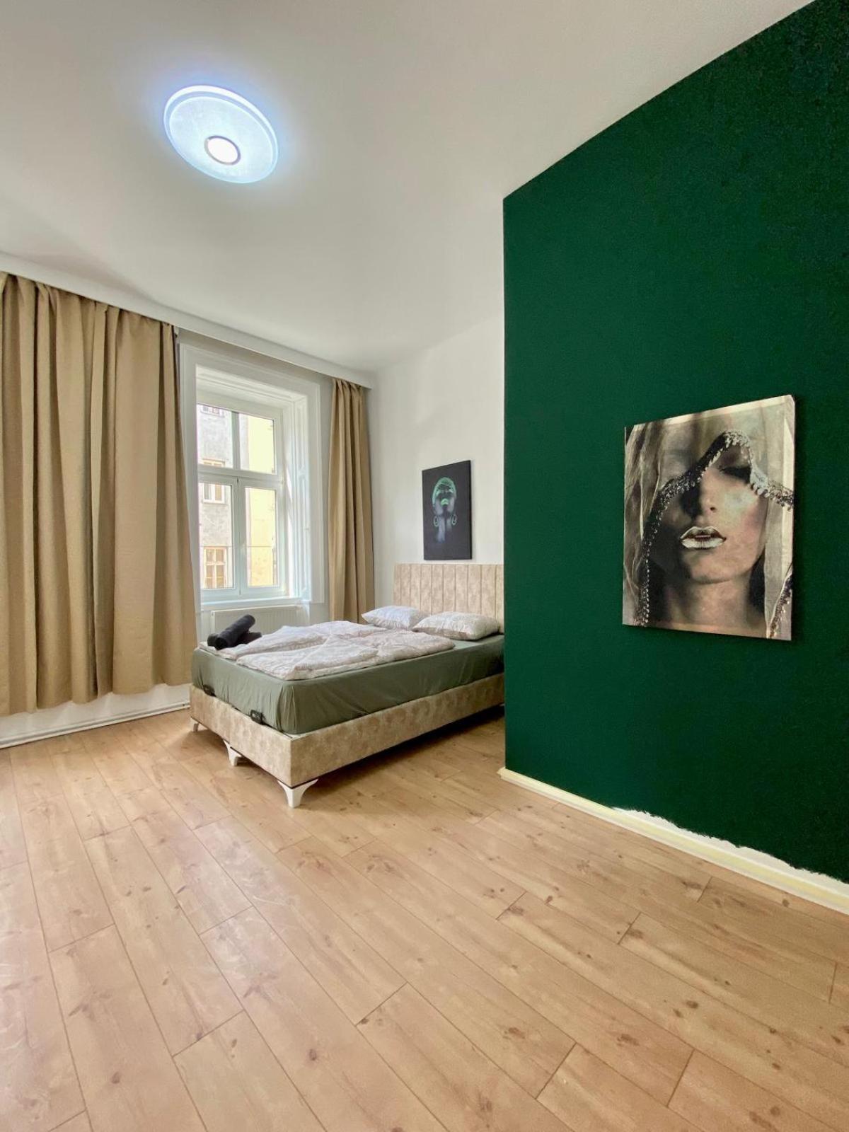 8 Fully Equipped Studio Shared Apt W Terrace Margareten Вена Экстерьер фото