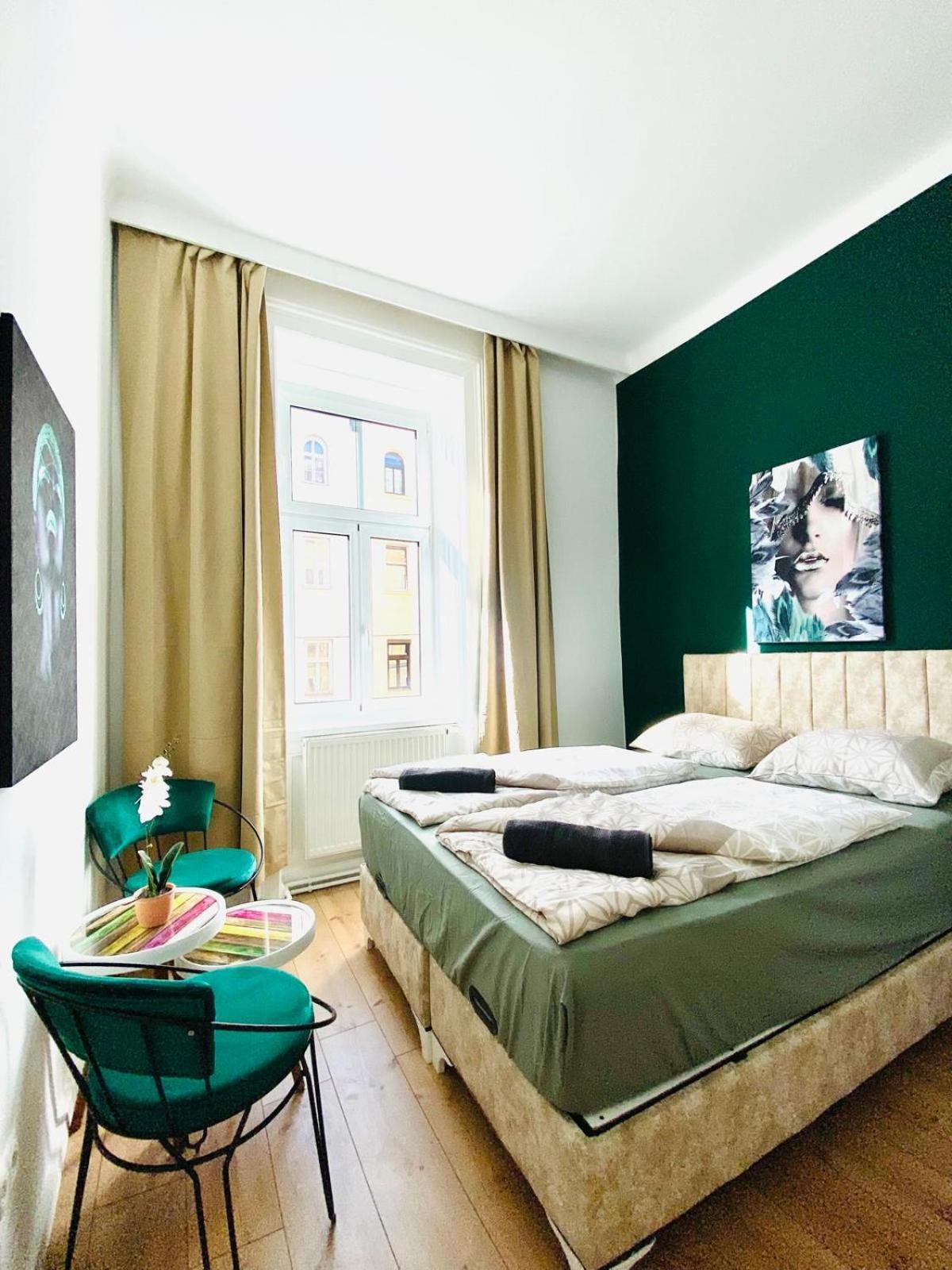 8 Fully Equipped Studio Shared Apt W Terrace Margareten Вена Экстерьер фото